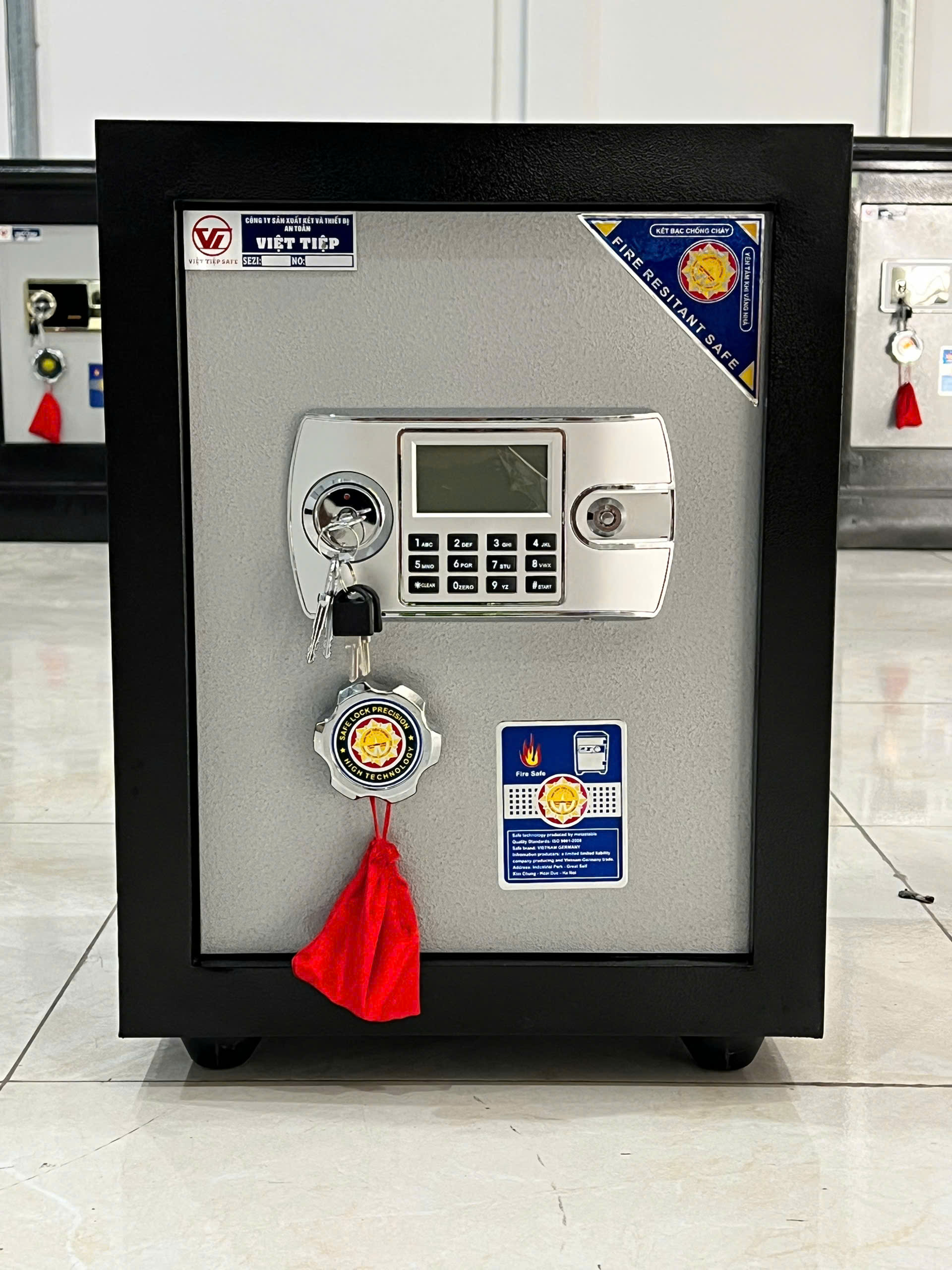 Két Sắt Việt Tiệp Mẫu  K25 Khóa cơ