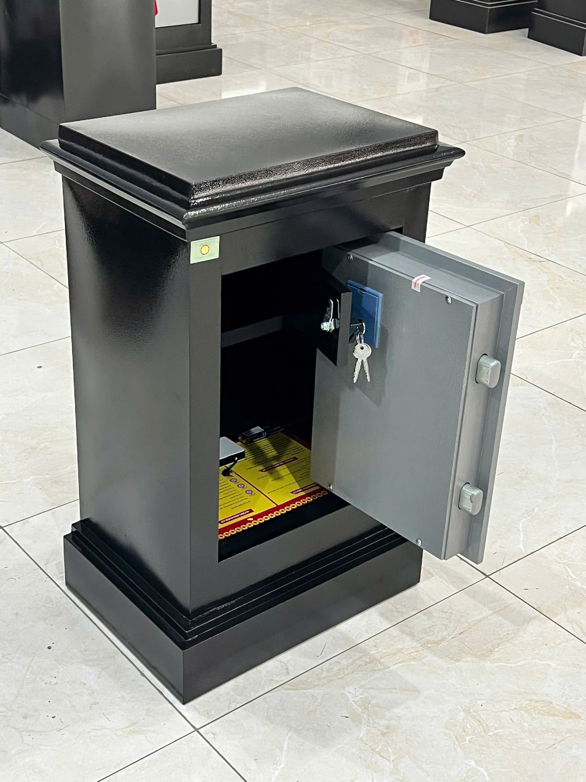 Két sắt Việt Tiệp Mẫu K45 khóa điện tử Két sắt Việt Tiệp Mẫu K45 khóa điện tử