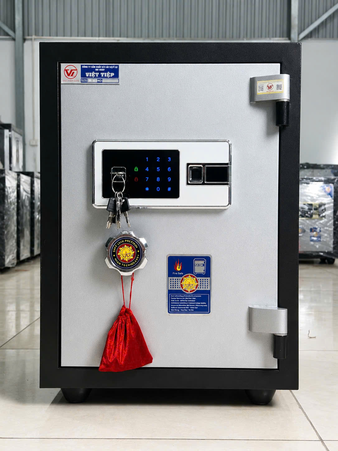 Két sắt VT 56 ĐTVT cánh vàng
