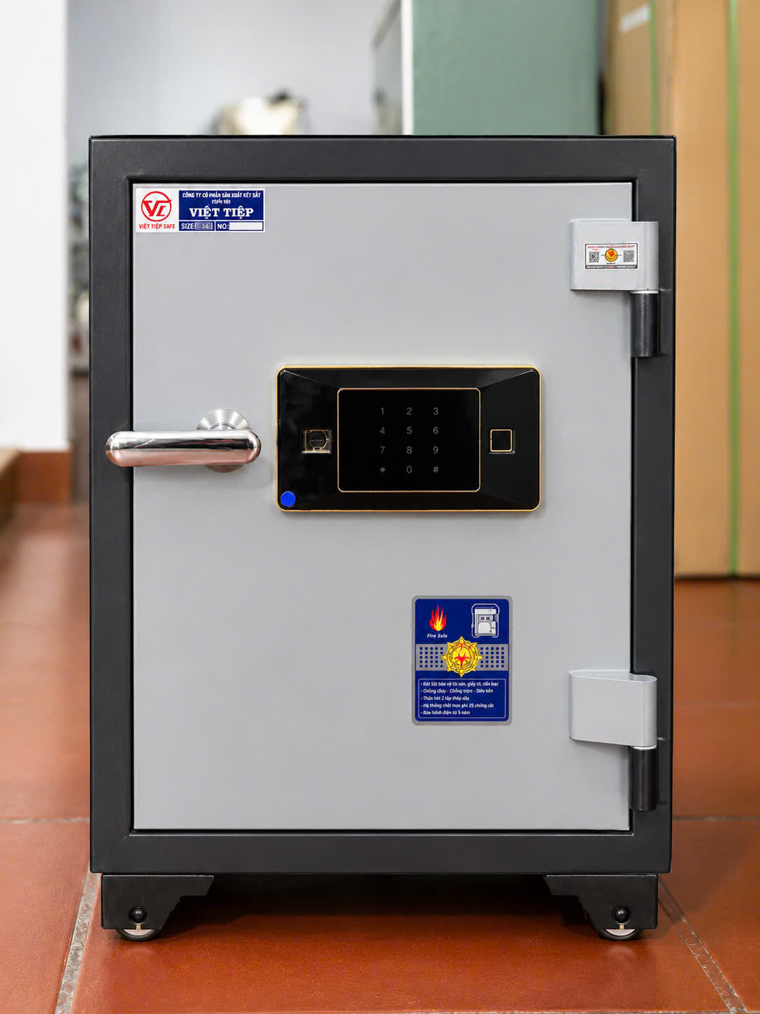 KV 61 điện tử cánh bạc